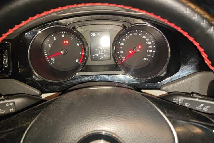 Used Volkswagen Sagitar 2015 1.6L Manual Comfort Model Instrument Cluster