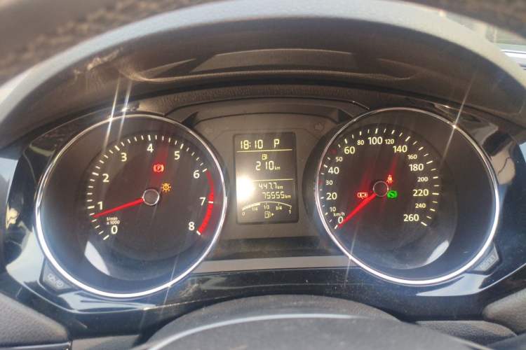 Used Volkswagen Sagitar 2015 1.6L Automatic Comfort Model Instrument Cluster