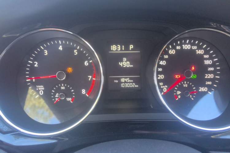 Used Volkswagen Sagitar 2015 230TSI Automatic Comfort Version Instrument Cluster