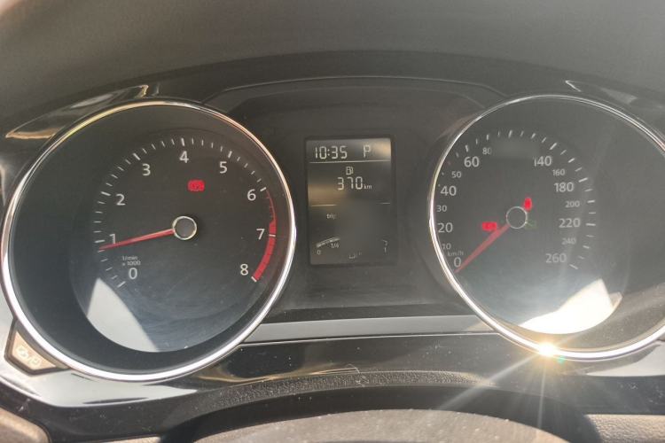 Used Volkswagen Sagitar 2015 1.6L Automatic Comfort Model Instrument Cluster