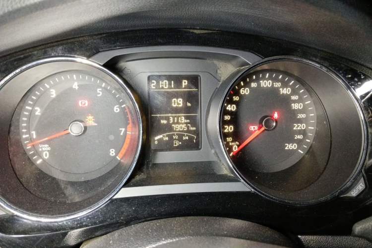 Used Volkswagen Sagitar 2015 1.6L Automatic Comfort Model Instrument Cluster