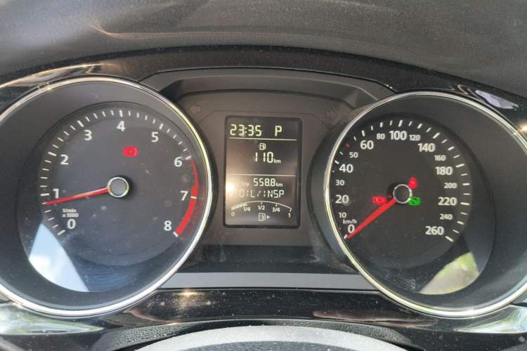 Used Volkswagen Sagitar 2015 1.6L Automatic Comfort Model Instrument Cluster