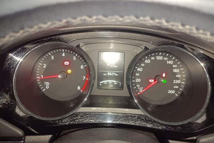 Used Volkswagen Sagitar 2015 1.6L Automatic Comfort Model Instrument Cluster