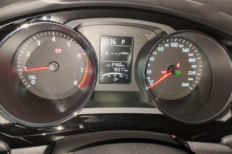 Used Volkswagen Sagitar 2015 1.6L Automatic Comfort Model Instrument Cluster