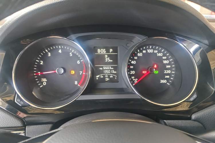 Used Volkswagen Sagitar 2015 1.6L Automatic Comfort Model Instrument Cluster