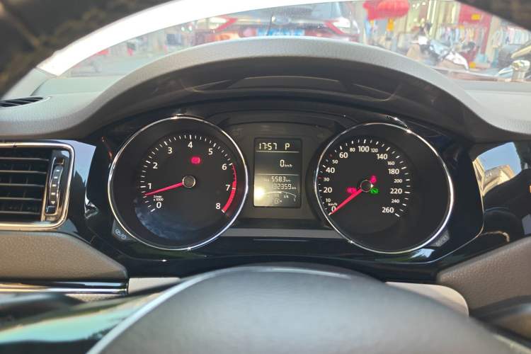 Used Volkswagen Sagitar 2015 1.6L Automatic Comfort Model Instrument Cluster