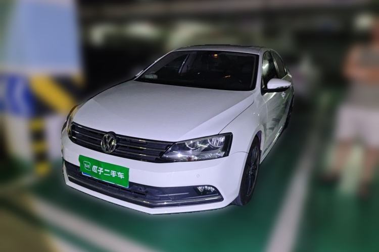 Used Volkswagen Sagitar 2015 230TSI Automatic Luxury Model Guazi used car, China used car export, Used car for sale, Used  cars, Cheapest cars for sale