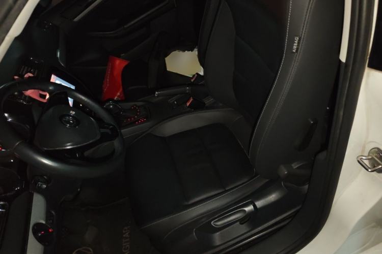 Used Volkswagen Sagitar 2015 1.6L Automatic Comfort Model Left Front Seat
