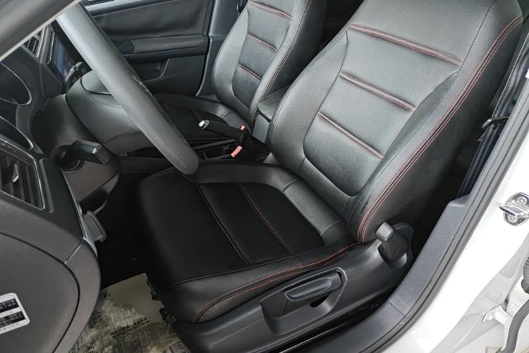 Used Volkswagen Sagitar 2015 1.6L Automatic Fashion Model Left Front Seat