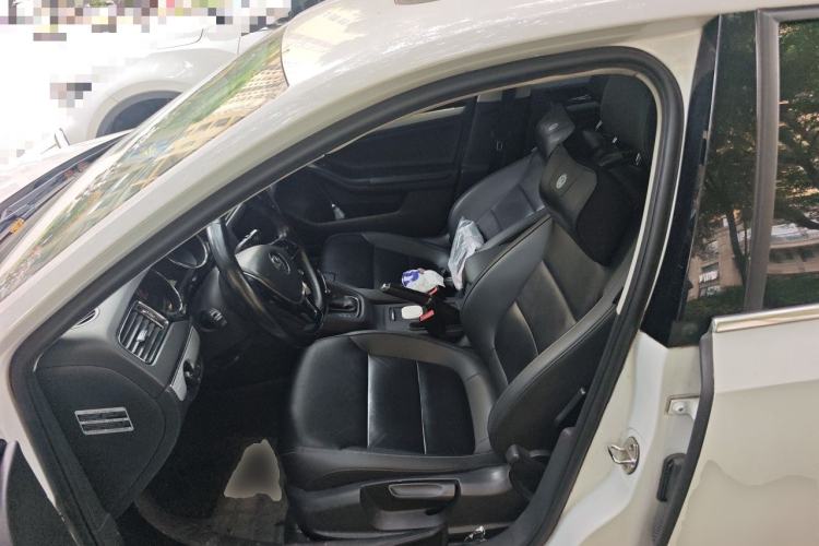 Used Volkswagen Sagitar 2015 1.6L Automatic Comfort Model Left Front Seat