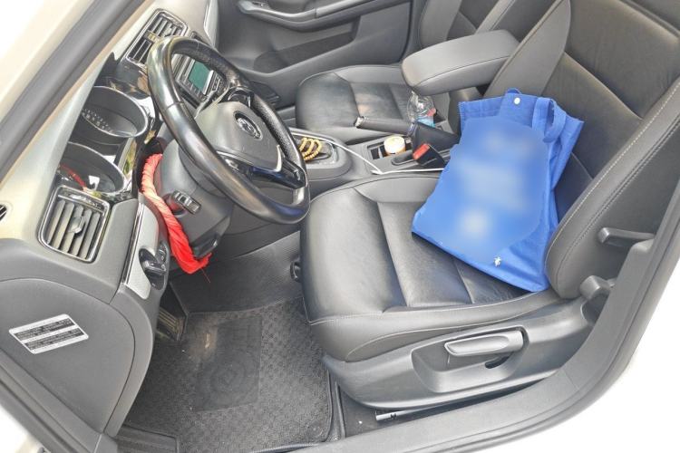 Used Volkswagen Sagitar 2015 1.6L Automatic Comfort Model Left Front Seat