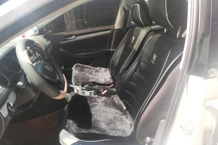 Used Volkswagen Sagitar 2015 1.6L Automatic Comfort Model Left Front Seat