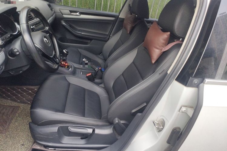 Used Volkswagen Sagitar 2015 230TSI Manual Comfort Version Left Front Seat