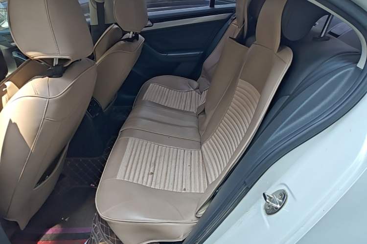 Used Volkswagen Sagitar 2015 230TSI Automatic Comfort Version Left Rear Seat