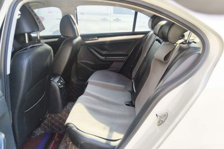 Used Volkswagen Sagitar 2015 230TSI Automatic Comfort Version Left Rear Seat