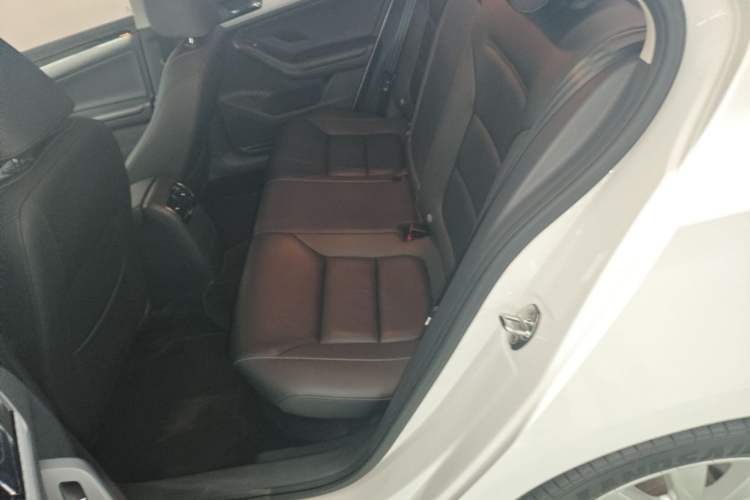 Used Volkswagen Sagitar 2015 1.6L Automatic Comfort Model Left Rear Seat