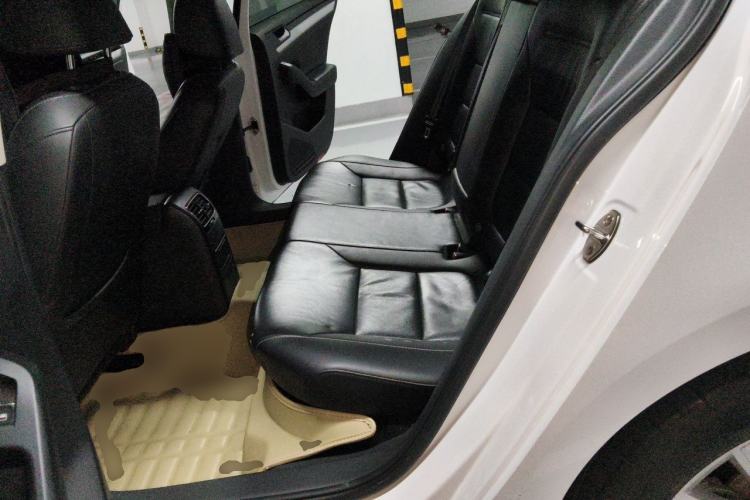 Used Volkswagen Sagitar 2015 1.6L Automatic Comfort Model Left Rear Seat