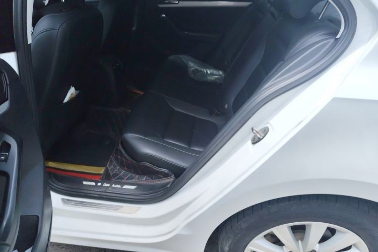 Used Volkswagen Sagitar 2015 230TSI Automatic Comfort Version Left Rear Seat