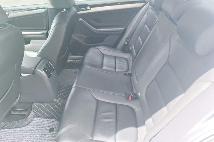 Used Volkswagen Sagitar 2015 1.6L Automatic Comfort Model Left Rear Seat