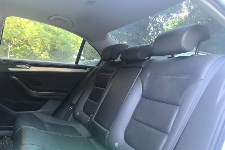 Used Volkswagen Sagitar 2015 1.6L Automatic Comfort Model Left Rear Seat