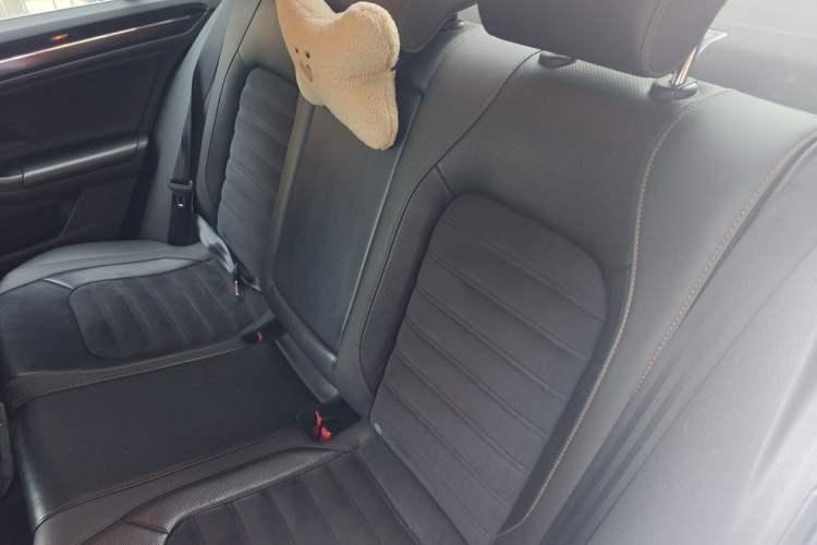 Used Volkswagen Sagitar 2015 230TSI Automatic Luxury Model Left Rear Seat