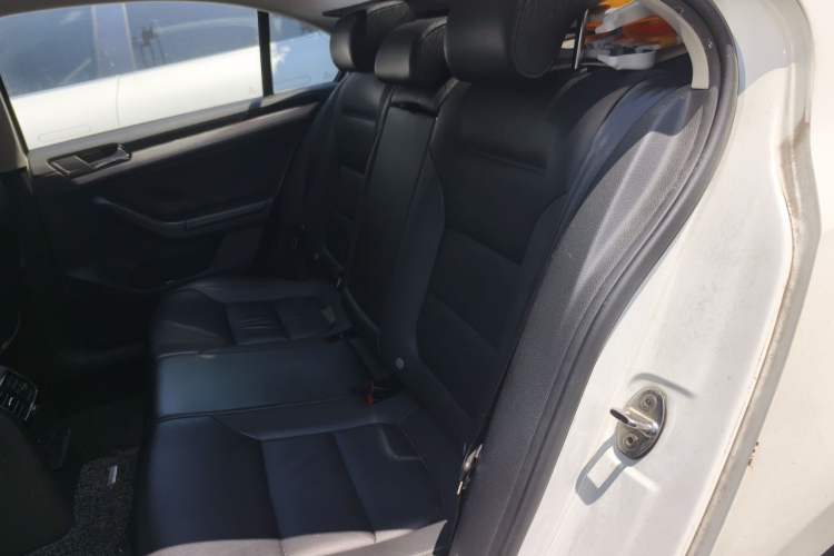 Used Volkswagen Sagitar 2015 230TSI Automatic Comfort Version Left Rear Seat