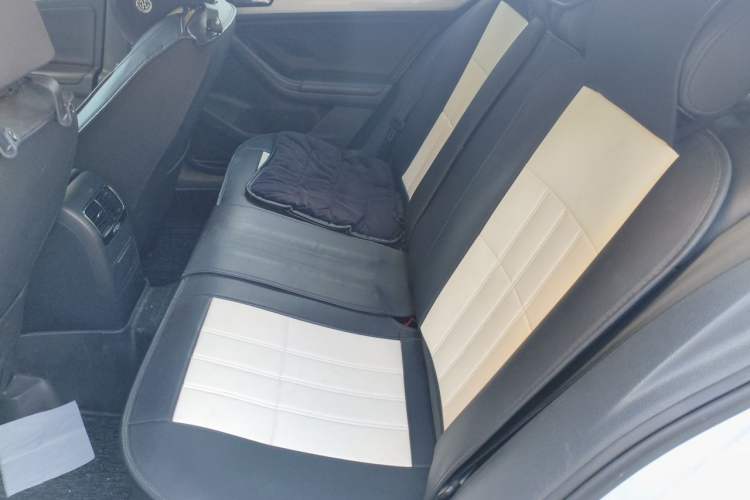 Used Volkswagen Sagitar 2015 1.6L Automatic Comfort Model Left Rear Seat