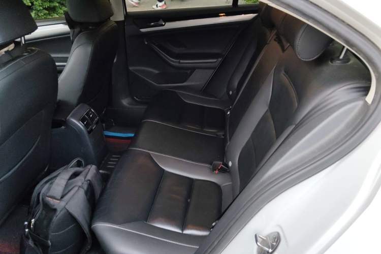 Used Volkswagen Sagitar 2015 1.6L Automatic Comfort Model Left Rear Seat