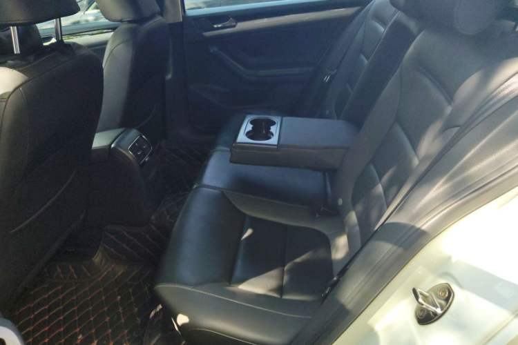 Used Volkswagen Sagitar 2015 230TSI Automatic Comfort Version Left Rear Seat