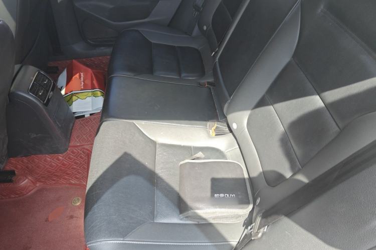 Used Volkswagen Sagitar 2015 1.6L Manual Comfort Model Left Rear Seat