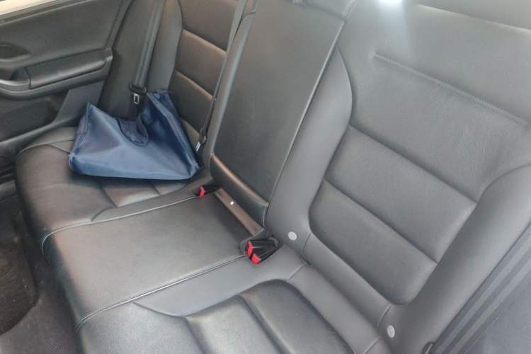 Used Volkswagen Sagitar 2015 1.6L Manual Comfort Model Left Rear Seat