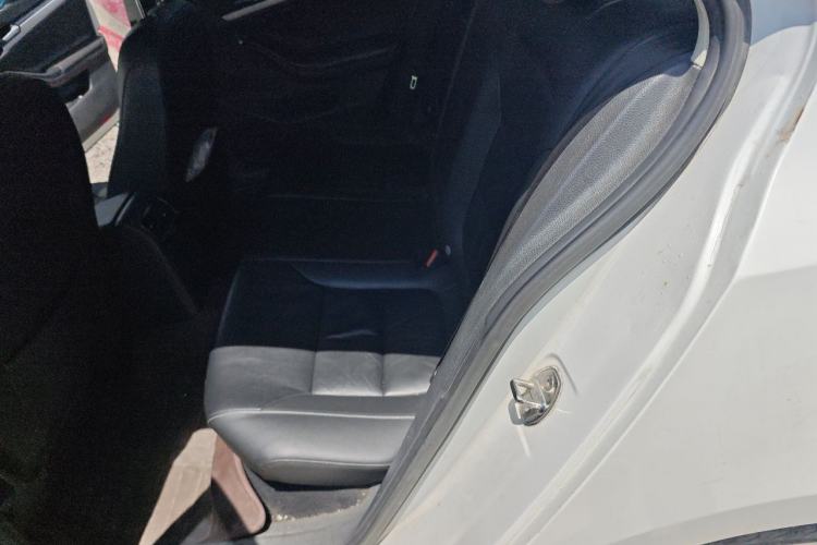 Used Volkswagen Sagitar 2015 1.6L Manual Comfort Model Left Rear Seat
