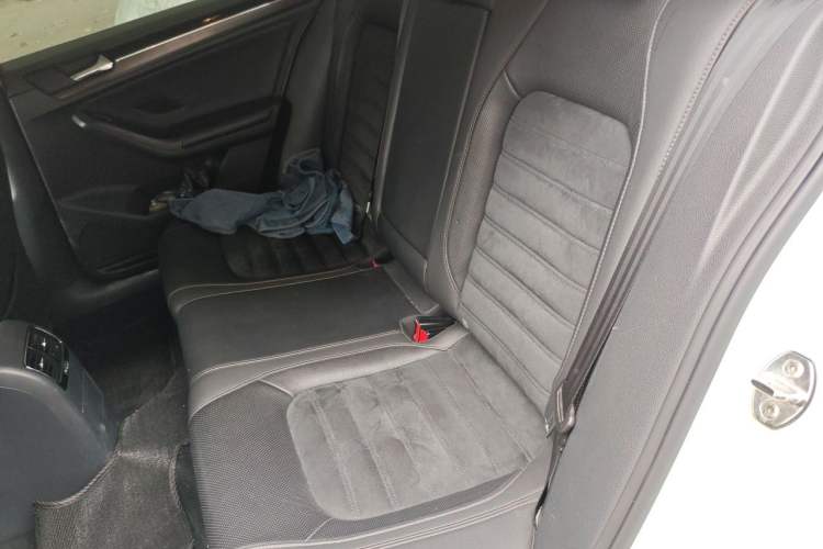 Used Volkswagen Sagitar 2015 230TSI Automatic Luxury Model Left Rear Seat