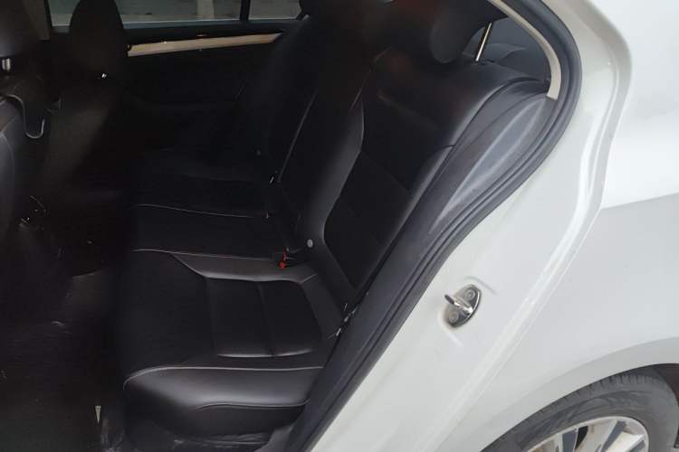 Used Volkswagen Sagitar 2015 1.6L Automatic Comfort Model Left Rear Seat