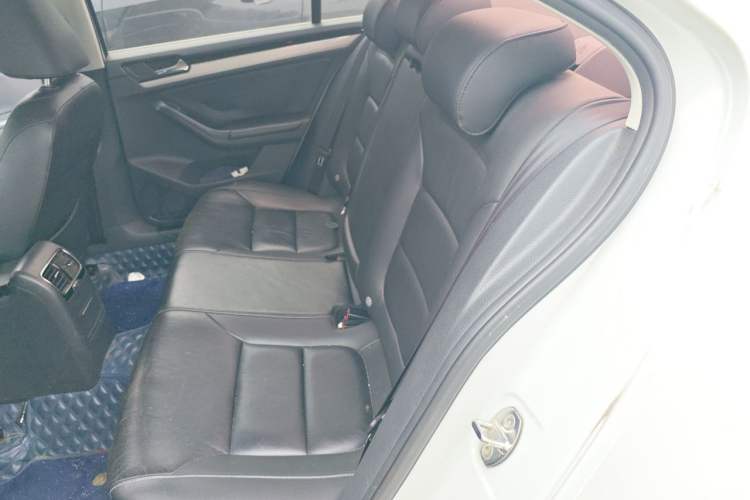 Used Volkswagen Sagitar 2015 1.6L Automatic Comfort Model Left Rear Seat