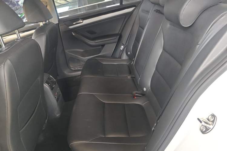 Used Volkswagen Sagitar 2015 1.6L Automatic Comfort Model Left Rear Seat