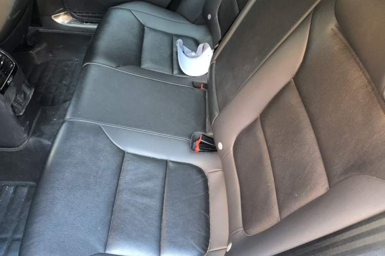 Used Volkswagen Sagitar 2015 230TSI Automatic Comfort Version Left Rear Seat