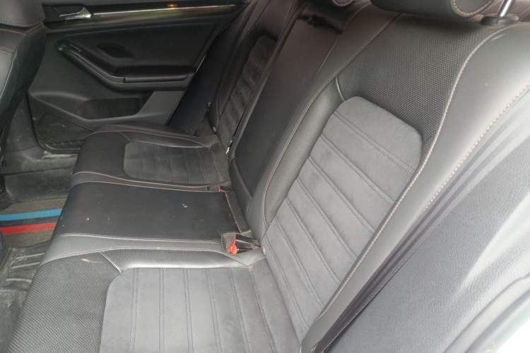 Used Volkswagen Sagitar 2015 230TSI Manual Luxury Edition Left Rear Seat