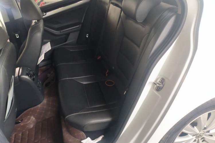 Used Volkswagen Sagitar 2015 1.6L Manual Comfort Model Left Rear Seat