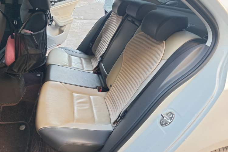Used Volkswagen Sagitar 2015 1.6L Automatic Comfort Model Left Rear Seat