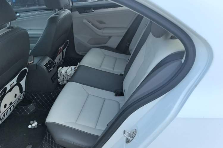 Used Volkswagen Sagitar 2015 1.6L Automatic Comfort Model Left Rear Seat