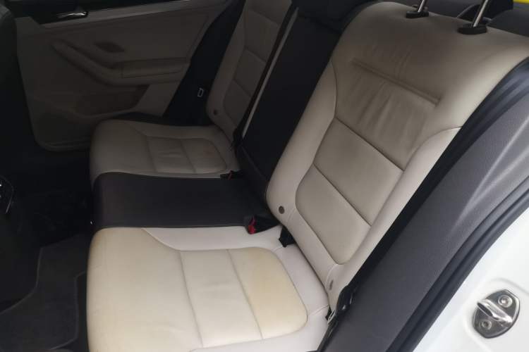 Used Volkswagen Sagitar 2015 230TSI Automatic Luxury Model Left Rear Seat