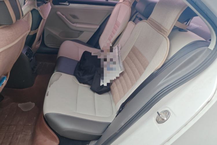 Used Volkswagen Sagitar 2015 1.6L Manual Comfort Model Left Rear Seat