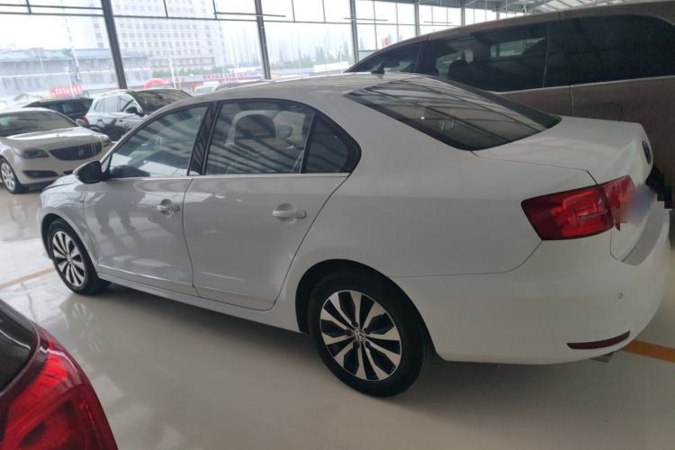 Used Volkswagen Sagitar 2015 230TSI Automatic Luxury Model Left Side