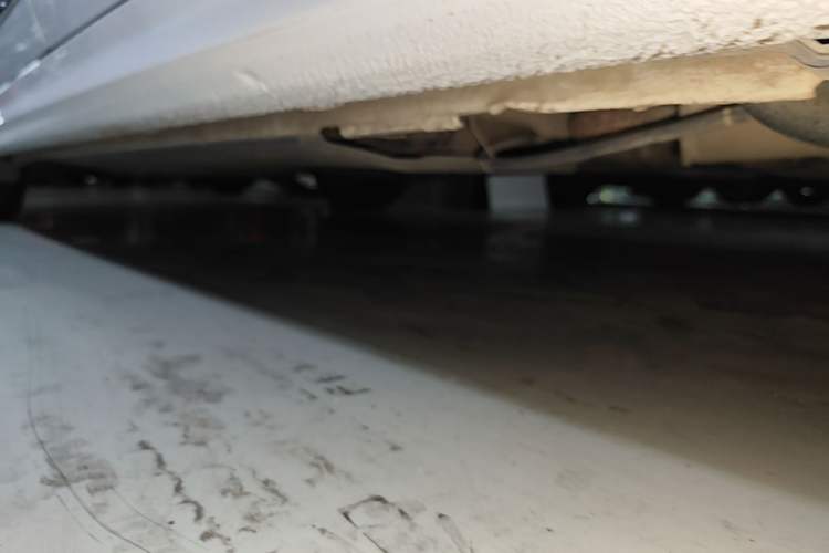 Used Volkswagen Sagitar 2015 1.6L Automatic Comfort Model Left Side Sill