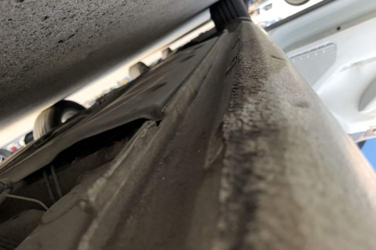 Used Volkswagen Sagitar 2015 1.6L Automatic Comfort Model Left Side Sill