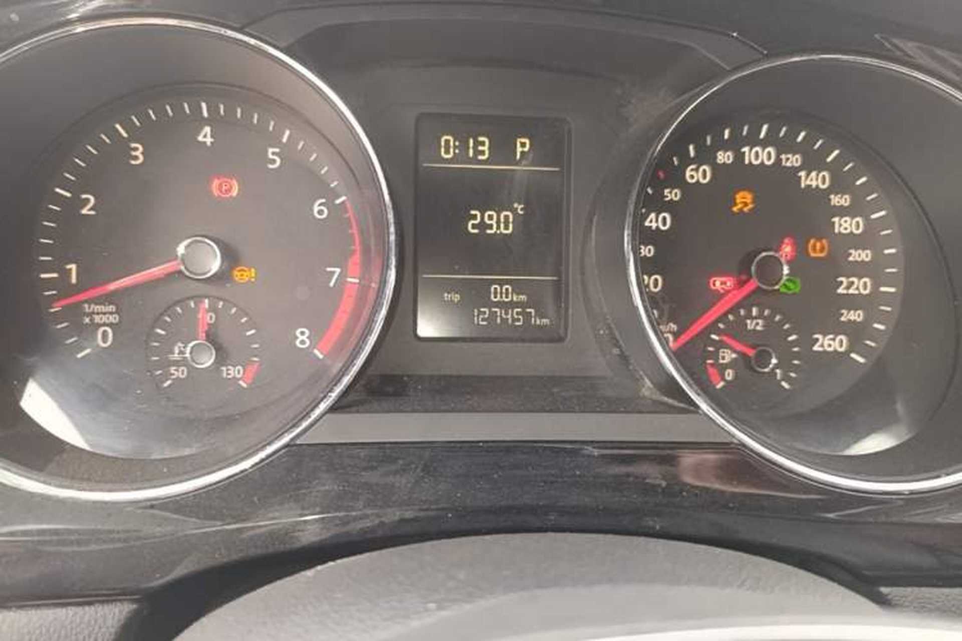 Used Volkswagen Sagitar 2015 230TSI Automatic Comfort Version Odometer Close Up