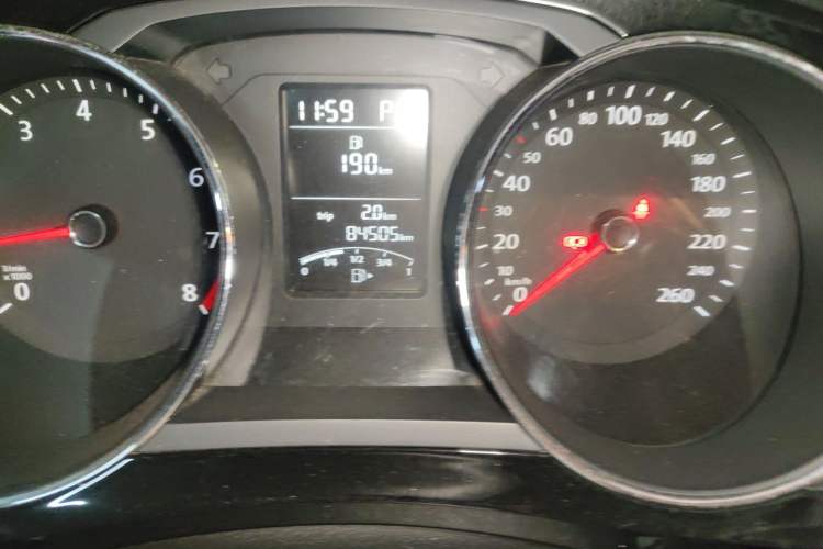 Used Volkswagen Sagitar 2015 1.6L Automatic Comfort Model Odometer Close Up
