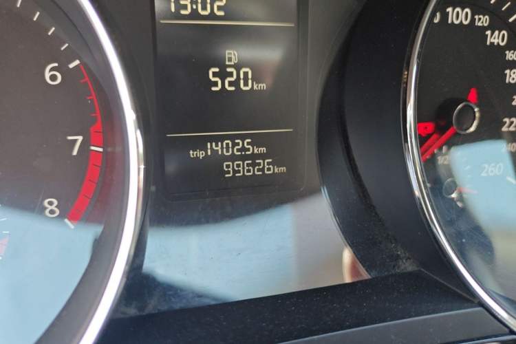 Used Volkswagen Sagitar 2015 230TSI Manual Comfort Version Odometer Close Up