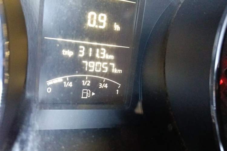 Used Volkswagen Sagitar 2015 1.6L Automatic Comfort Model Odometer Close Up